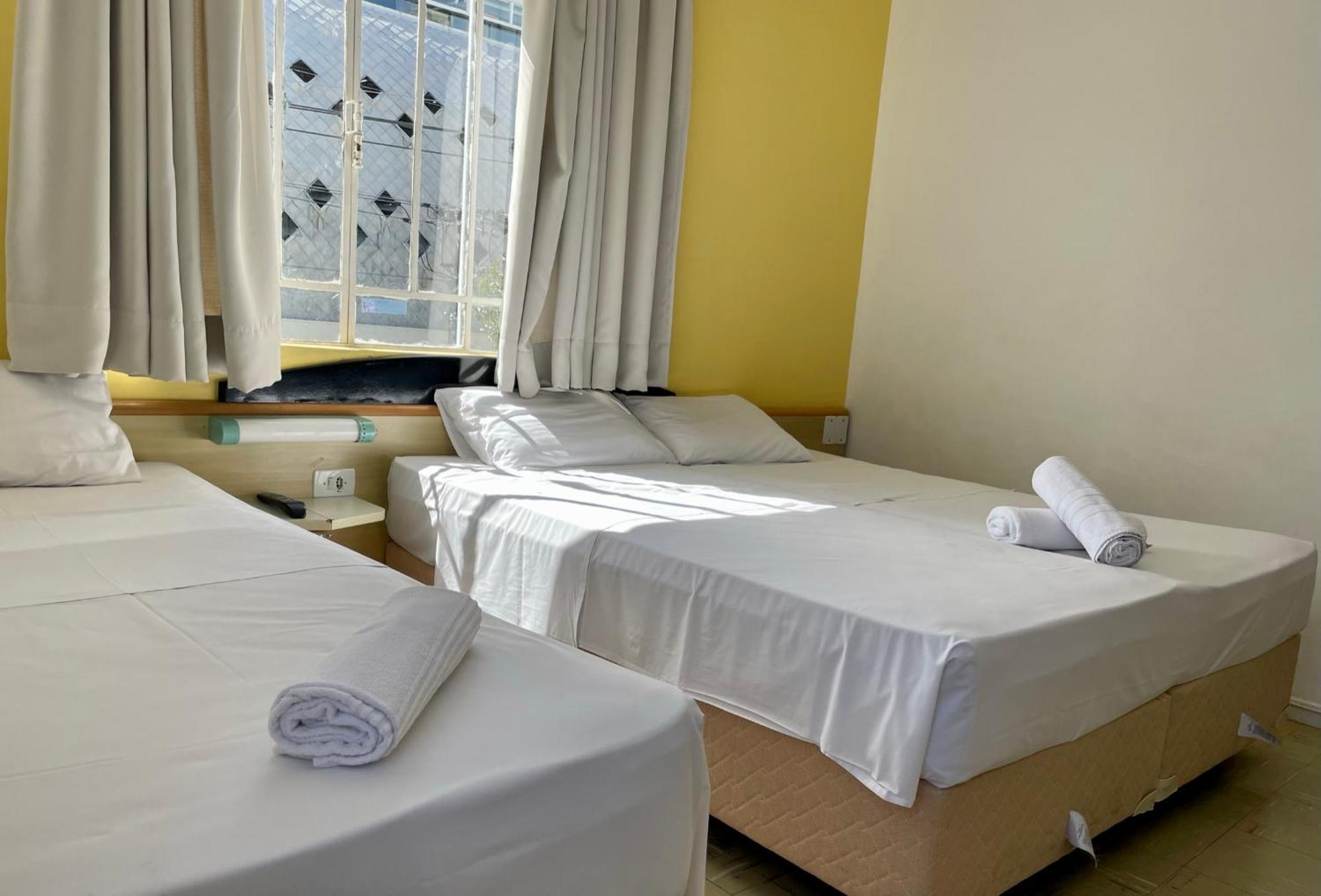 Hotel Blumenau Centro Κουριτίμπα Δωμάτιο φωτογραφία